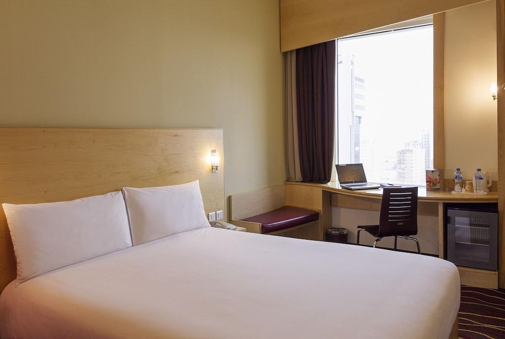 ibis Albert Pays de Somme Exterior foto