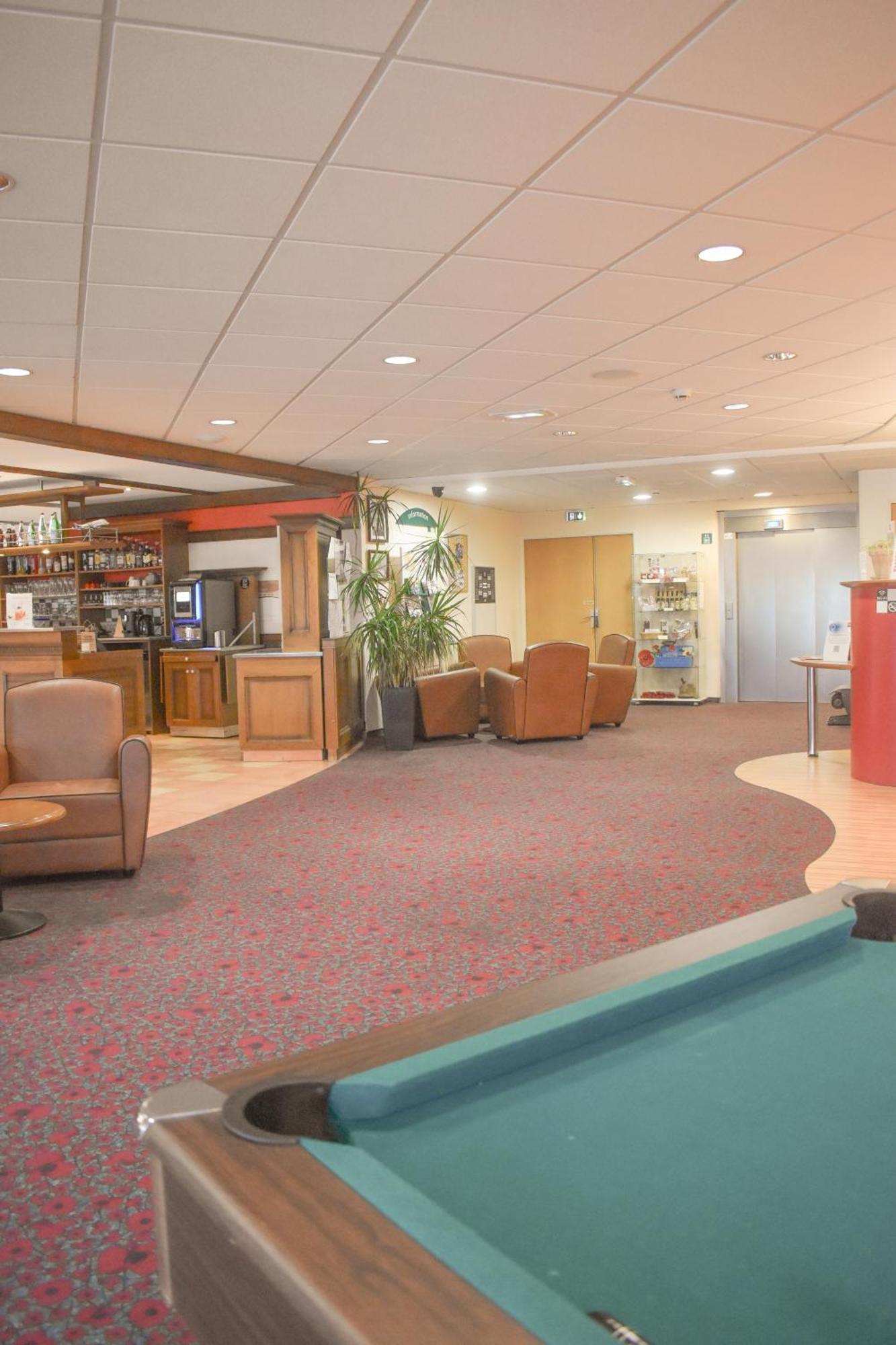 ibis Albert Pays de Somme Exterior foto
