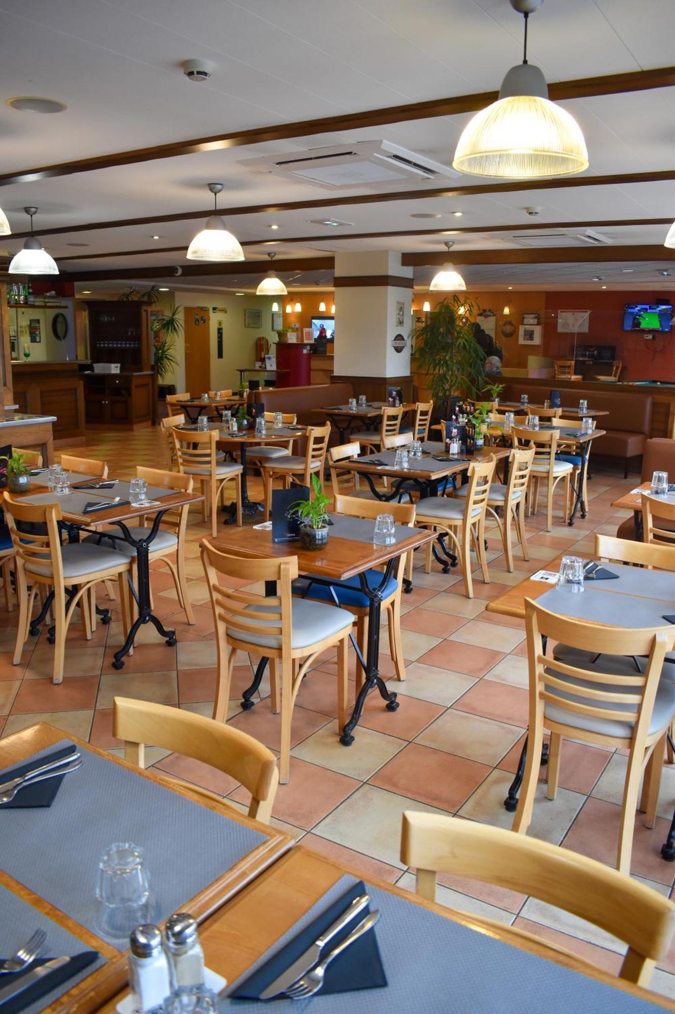 ibis Albert Pays de Somme Exterior foto