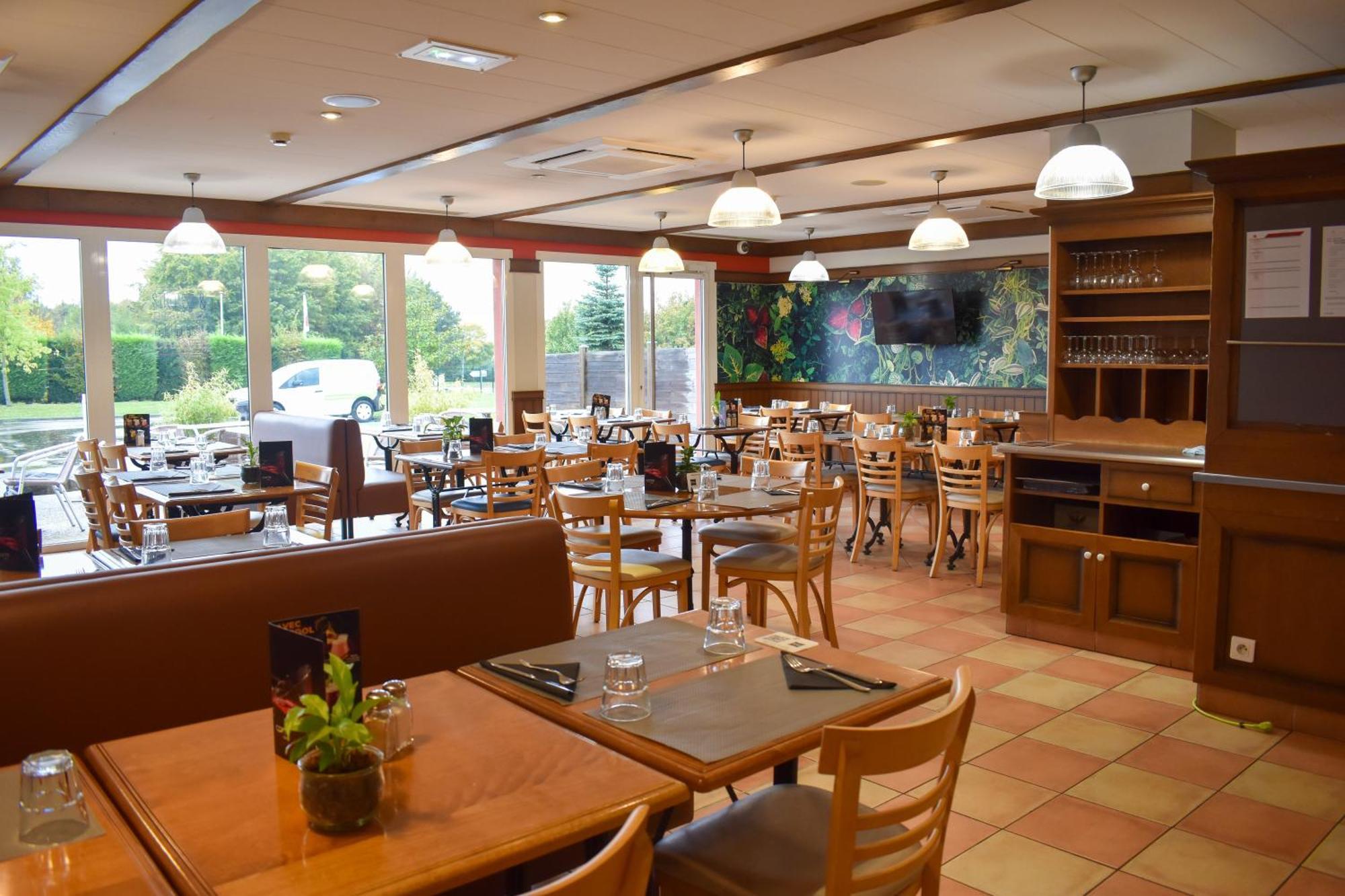 ibis Albert Pays de Somme Exterior foto